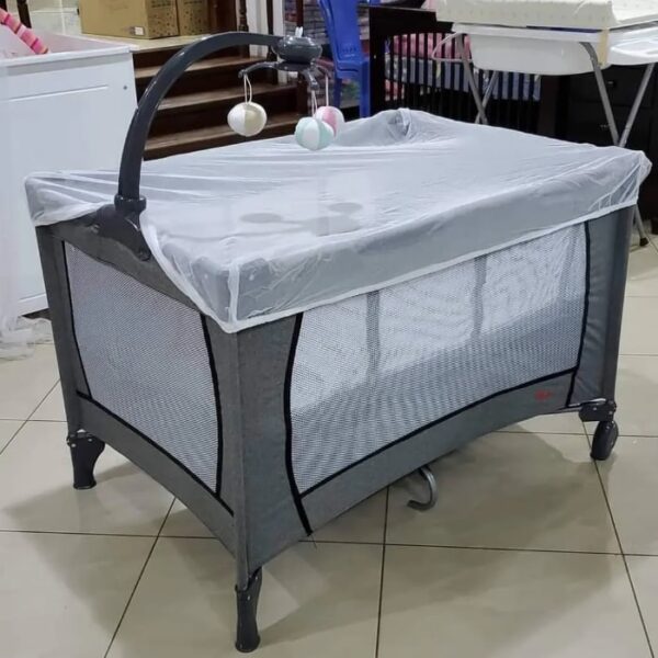 Portable baby cot/ Playpen