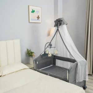 Baby portable cot /playpen