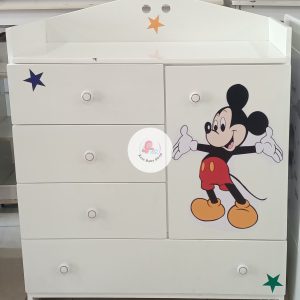 Chest of drawers
